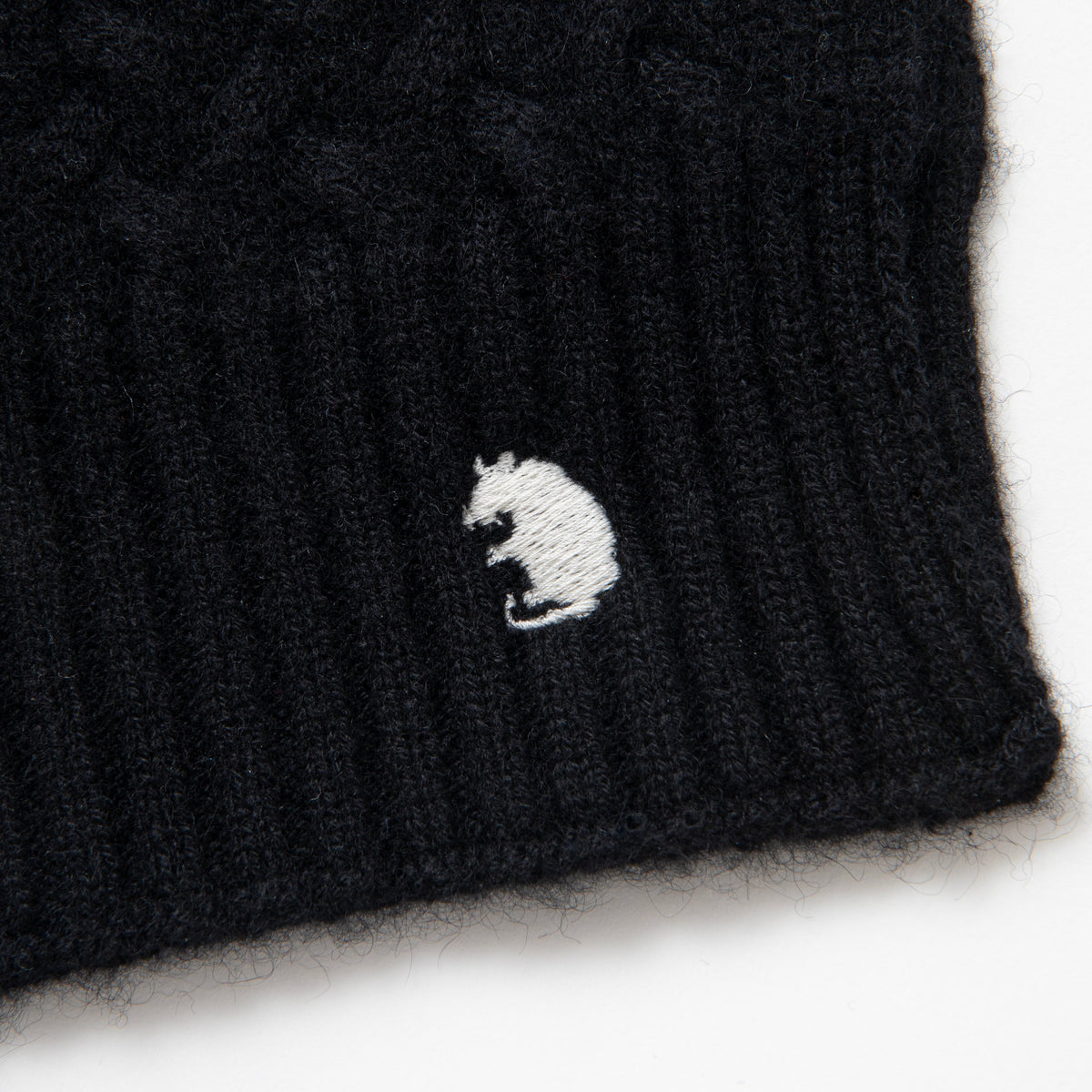 CASHMERE MUFFLER – JOLLY ROGER