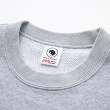 将图片加载到图库查看器,CUT OFF CREW NECK SWEAT