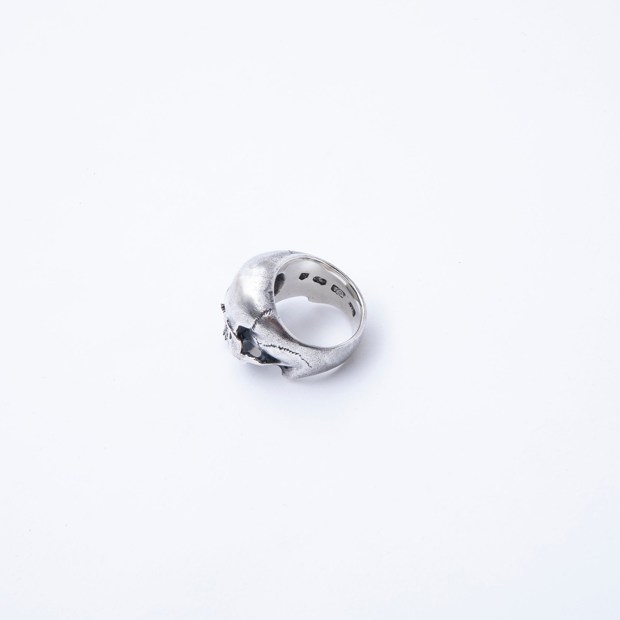 LTD SKULL RING – JOLLY ROGER